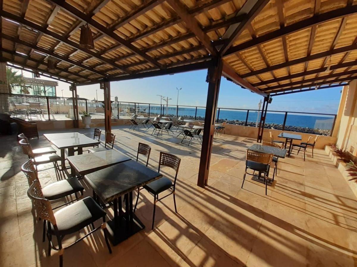 102 Lindo Flat Mobiliado Com Vista Lateral Mar Na De Iracema
